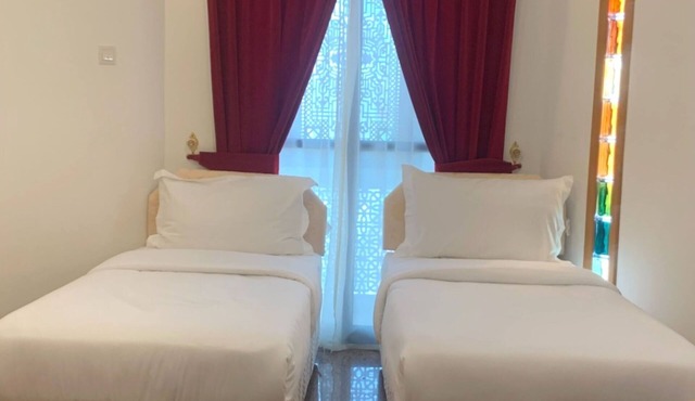 OYO 153 Qurum Heights Hotel