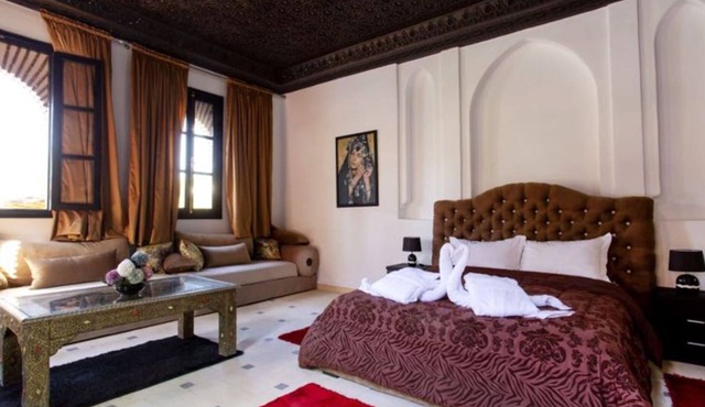 Palace with 2 villas and 2 swimming pools in Sidi Abdellah Ghiat in Sidi Abdallah Ghiat