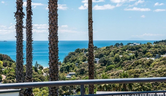 PALM BEACH COTTAGE, AIR-CON AND FREE WIFI