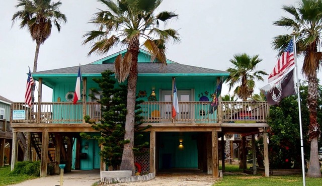 Parking for Boat, Golf Cart Access, In Town in Port Aransas