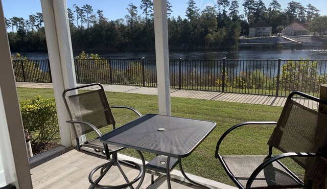 Peaceful Water View, Close to everything in Myrtle Beach