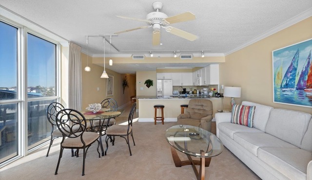 Pelican Beach 0411 1 Bedroom Condo by Pelican Beach Management