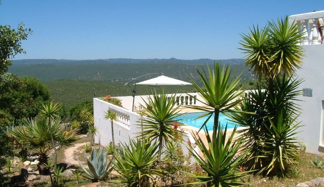 Pool Side Apartment With Own Entrance. surrounded by Stunning Countryside views. in Loulé