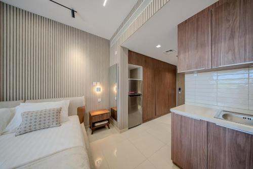 Poolview Studio Apartment in Zuhour Uptown AlZahia