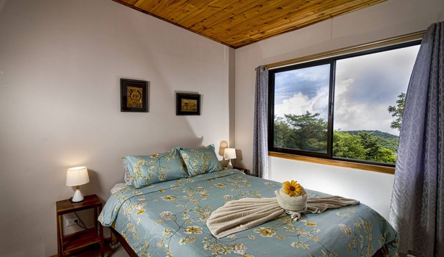 Private Attached 1BR in Monteverde - Gulf Views - Sleeps 3