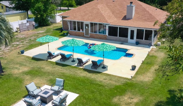 Private Heated Pool|Boat Dock|Pet Friendly|Fenced Yard |Sun Room|Minutes to Beaches & NAS Pensacola in Pensacola