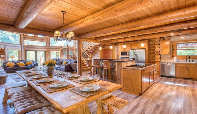 Private Mountain Cabin Getaway in Sylva in Sylva