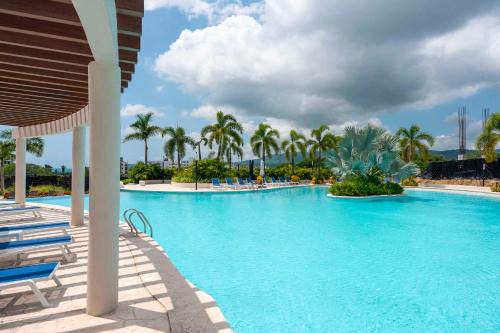 Quadrant Condos in Cedro