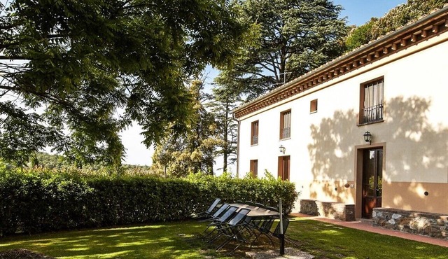 Querce - Spacious apartment for 8 guests with private outdoor area in Gambassi Terme