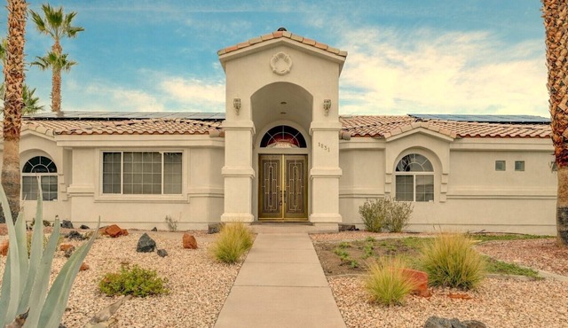 Quiet 4BR Home w/Pool Near Summerlin and Strip Central to Everything in Las Vegas