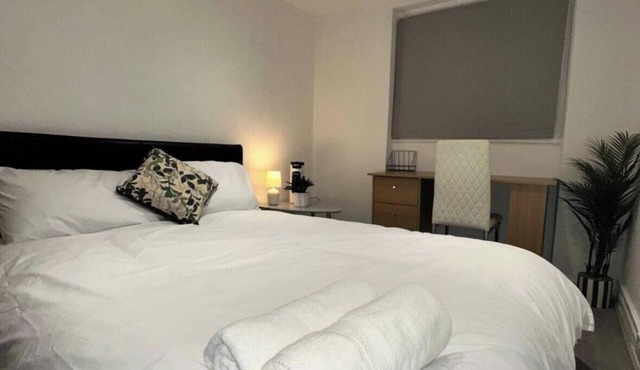 Quiet King’s Cross flat – Steps from the Station in London