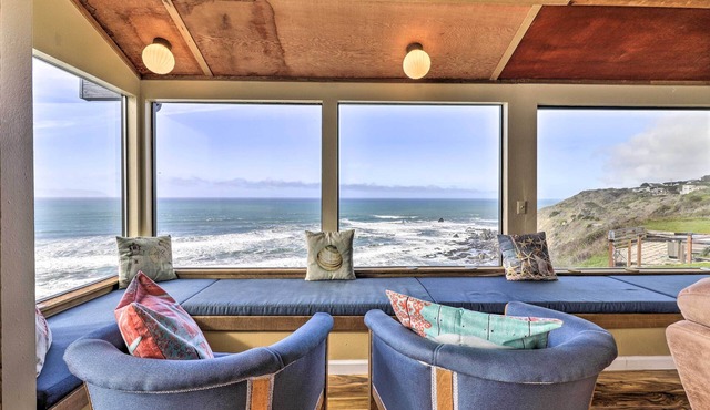 'Rahus Ocean Refuge' with Manchester Coast Views! in Manchester