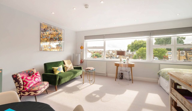 Refurbished Studio Apartment, A Minute From Harrods Knightsbridge