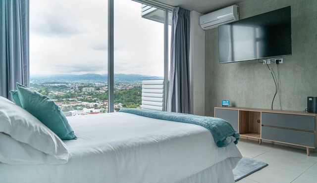 Relaxing Apartment Ifreses! 17th Floor view! in Curridabat