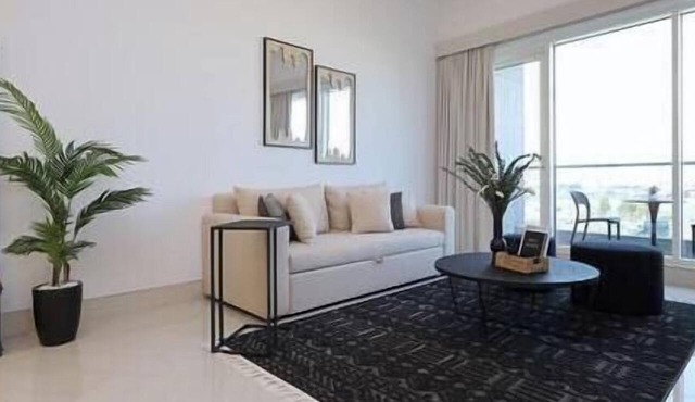 Renovated Apartment 15 Min from Dubai Airport