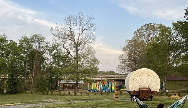 River-Front Wagon Glamping- The Dogwood in Lillington