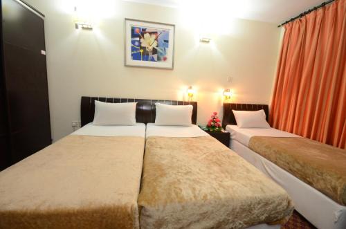 Royal Prince Hotel