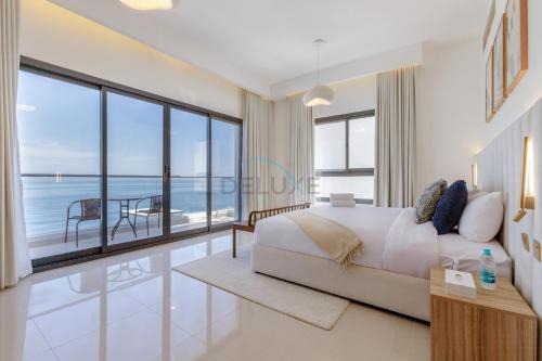 Sea Views 4BR and Assistant's Room Villa with Heated Pool, Sharm - Al Dana Villa, Al Dana Island by Deluxe Holiday Homes