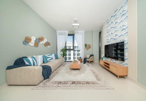 Seaside Modern 1BR Apartment at Blue Bay Walk, Pool & Beach