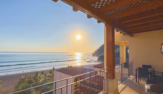 Seaview Oasis 1-BR Suite in Croc's casino resort in Jacó