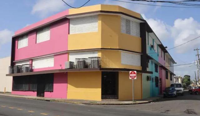 Shared LOFT - Private Room sleeps up to 12 in San Juan