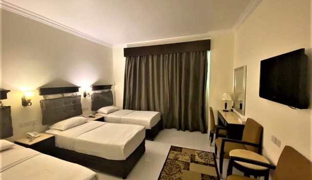 Signature Inn Deira - Free Parking