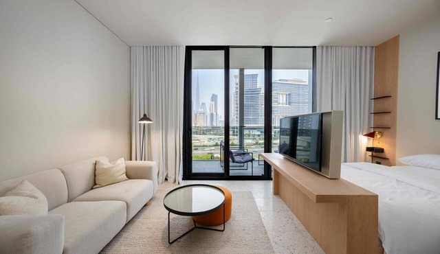 Sleek Studio w/Burj Khalifa View