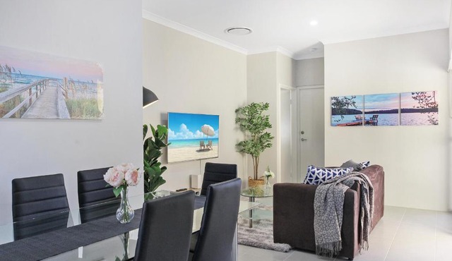 Spacious 3 Bedroom Family Home with Courtyard in Perth