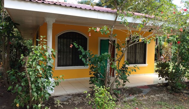 Spacious 3 Bedroom House near Curu & Isla Tortuga