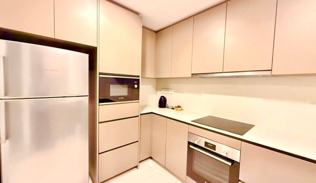 Spacious 3-bedroom apartment@Eaton REsidence@klcc#Pool in Kuala Lumpur