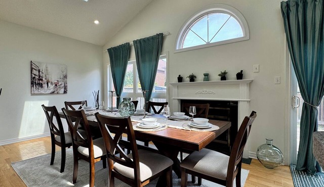 Spacious 4BD Oasis with Sauna in Mississauga
