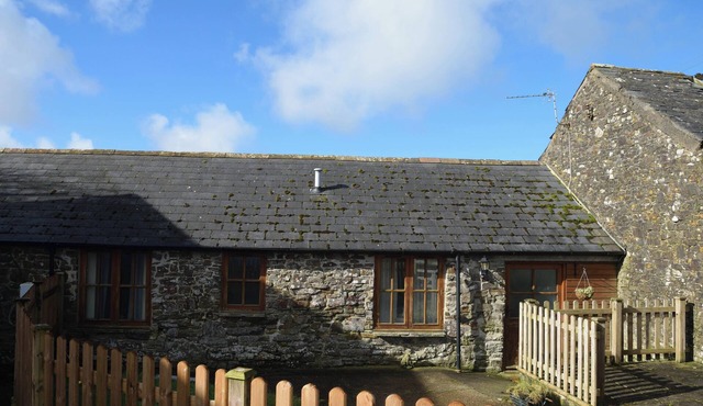 Spacious barn conversion perfect for exploring the North Devon & Cornwall coast. in Bideford