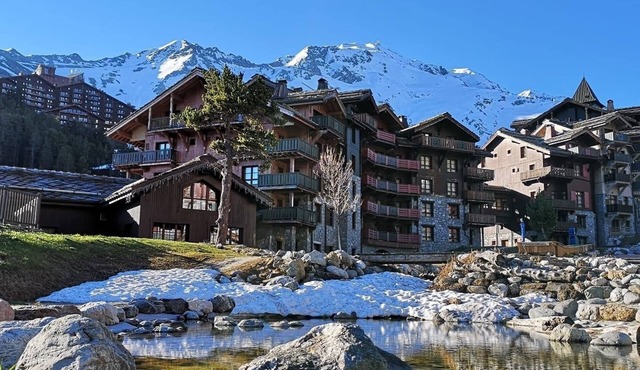 Spacious mountain apartment with pool, SPA and Mont Blanc views in Bourg-Saint-Maurice
