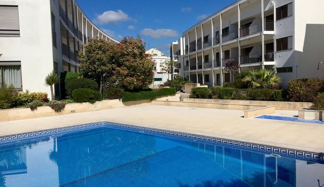 Spacious, Stylish, Relaxing Apartment with Pool, Tavira Centre in Tavira