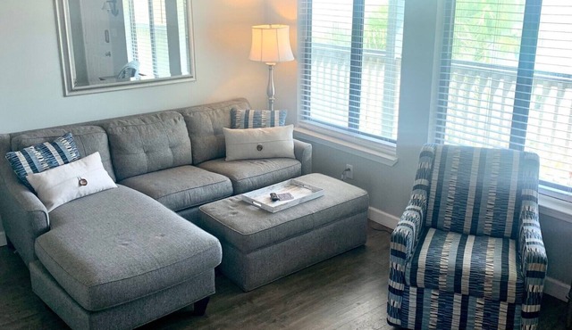 Stay at "Our Sandcastle" 2.0 - A few steps to the beach and brand new amenities in Panama City