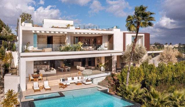 Stradella Mansion-Epitome of Luxury Living in this Breathtaking BelAir Estate in Los Angeles
