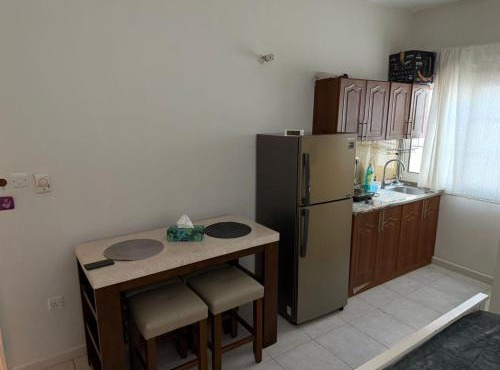 Studio Room with Private Bathroom & kitchen