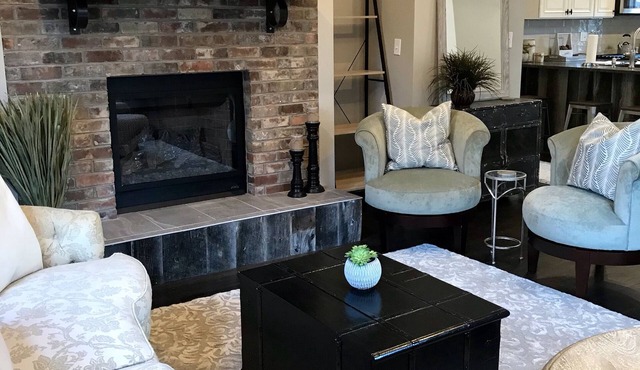 Stunning 1902 Historic Montford Cottage, Walk to downtown Asheville! in Asheville