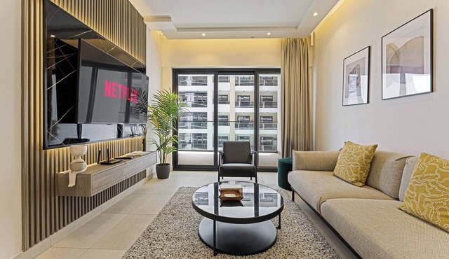 Stunning 1BR, 8 Min to Burj Khalifa