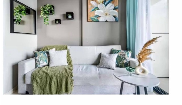 Stylish 1BR in Dubai - Canal View - Walk to Burj Khalifa
