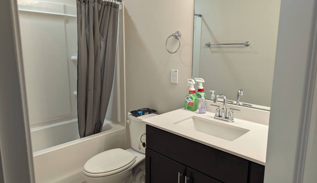 Stylish and charming 2-bedroom house with AC and WiFi in Mebane in Mebane