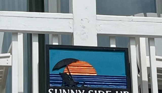 Sunny Side Up - Special -Rates Reduced Sunday - Wednesday Nights - Pool Open. in Kill Devil Hills