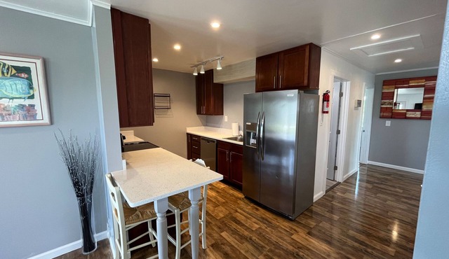Sunset View 10 min to Gulf Coast Emerald Beaches - Pet-Friendly! in Panama City