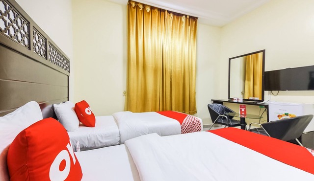Super OYO 107 Ras Al Hadd Waves Hotel