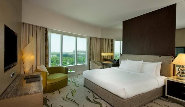 Superior King Or Twin Room Near Old Airport Park