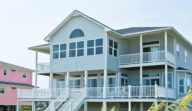 Townsend, Oceanfront Ground Level Apartment in Emerald Isle, NC! in Emerald Isle