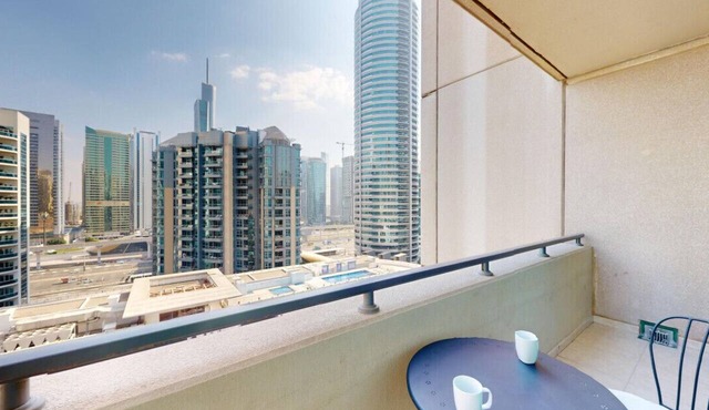 Tranquil 1 Bedroom l City View l Dubai Marina
