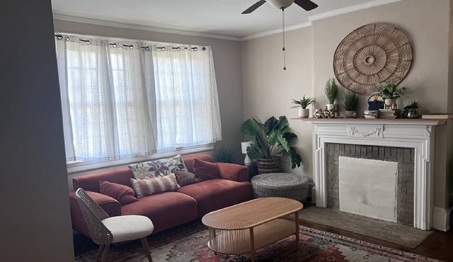 Trinity Park| 6BR/4BA | Walk to Downtown in Durham