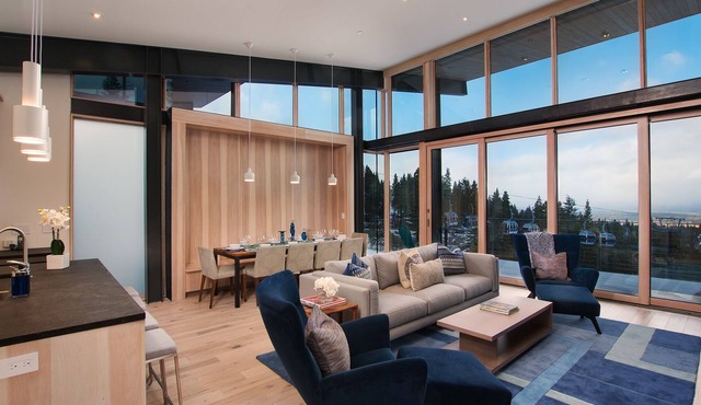True Ski-In/Ski-Out Mid-Mountain Residence - Stellar Northstar