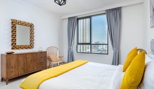Ultimate Stay/7 people/Spacious/Dubai Creek with Marina Views